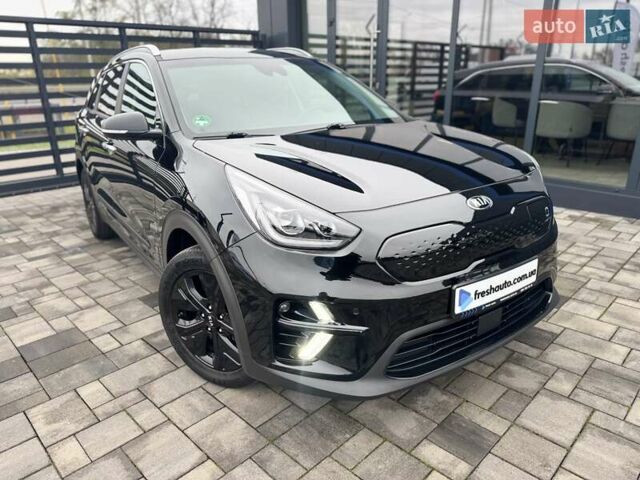 Черный Киа Niro, объемом двигателя 0 л и пробегом 113 тыс. км за 21900 $, фото 6 на Automoto.ua