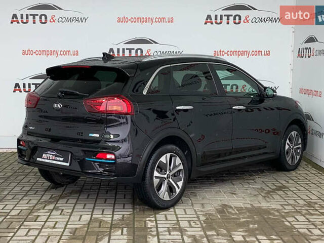 Чорний Кіа Niro, об'ємом двигуна 0 л та пробігом 70 тис. км за 22350 $, фото 2 на Automoto.ua