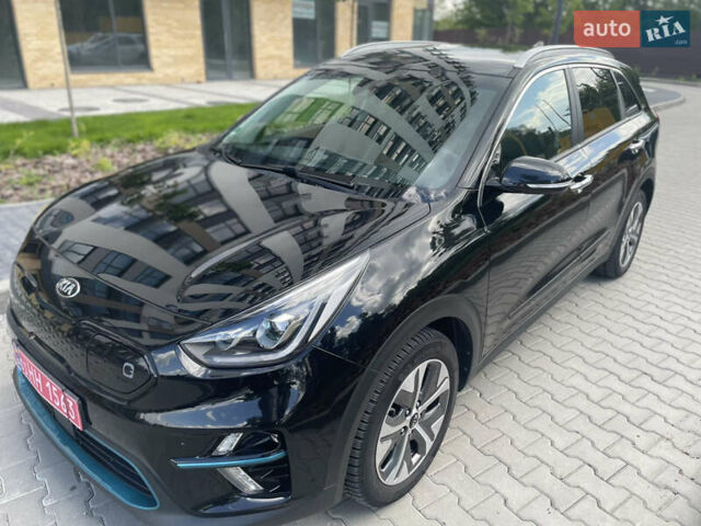 Черный Киа Niro, объемом двигателя 0 л и пробегом 98 тыс. км за 19500 $, фото 2 на Automoto.ua