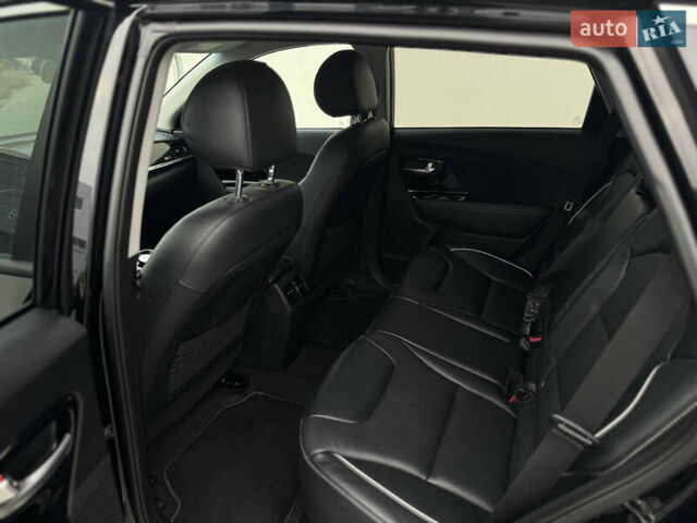 Черный Киа Niro, объемом двигателя 0 л и пробегом 103 тыс. км за 20700 $, фото 21 на Automoto.ua