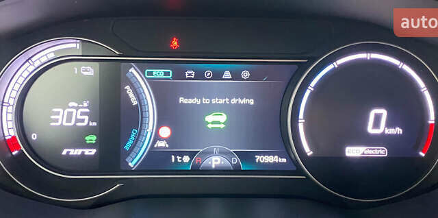 Чорний Кіа Niro, об'ємом двигуна 0 л та пробігом 70 тис. км за 22350 $, фото 16 на Automoto.ua