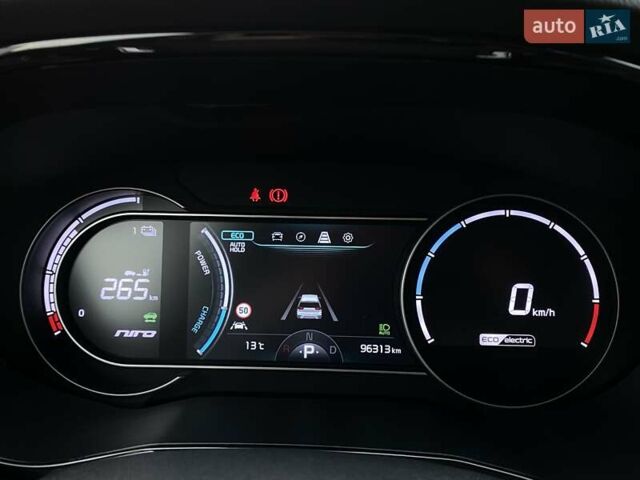 Чорний Кіа Niro, об'ємом двигуна 0 л та пробігом 96 тис. км за 20600 $, фото 34 на Automoto.ua