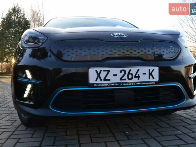 Черный Киа Niro, объемом двигателя 0 л и пробегом 68 тыс. км за 17450 $, фото 19 на Automoto.ua