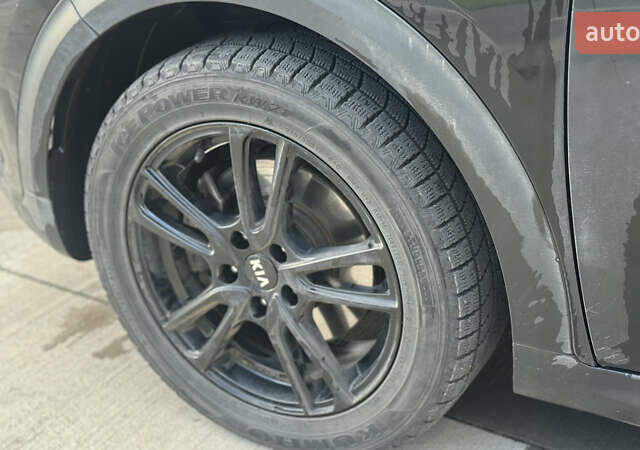 Киа Niro 2020 в Луцке на Automoto.ua Черный Киа Niro, объемом двигателя 0 л и пробегом 155 тыс. км за 19700 $, фото 21 на Automoto.ua