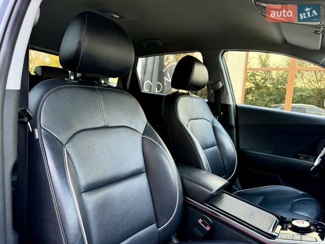 Черный Киа Niro, объемом двигателя 0 л и пробегом 128 тыс. км за 16800 $, фото 73 на Automoto.ua