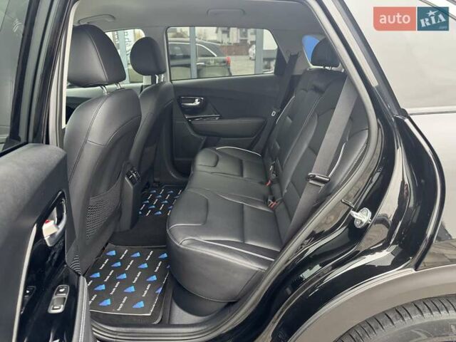 Черный Киа Niro, объемом двигателя 0 л и пробегом 113 тыс. км за 21900 $, фото 30 на Automoto.ua