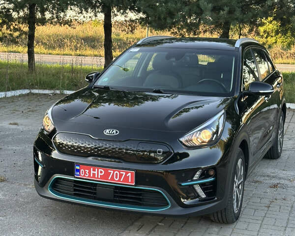 Черный Киа Niro, объемом двигателя 0 л и пробегом 112 тыс. км за 18750 $, фото 3 на Automoto.ua