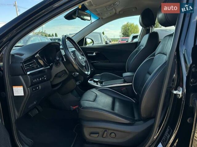 Черный Киа Niro, объемом двигателя 0 л и пробегом 80 тыс. км за 23400 $, фото 24 на Automoto.ua