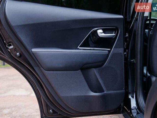 Киа Niro 2020 в Бердичеве на Automoto.ua Черный Киа Niro, объемом двигателя 0 л и пробегом 152 тыс. км за 16450 $, фото 71 на Automoto.ua