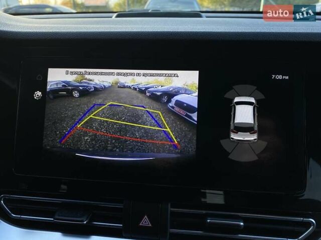 Чорний Кіа Niro, об'ємом двигуна 0 л та пробігом 88 тис. км за 22900 $, фото 10 на Automoto.ua