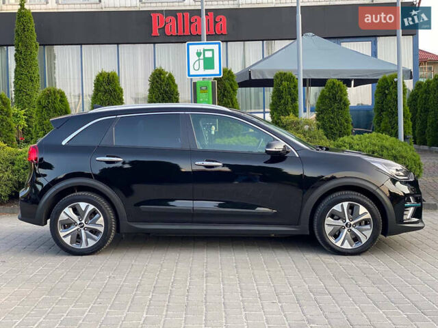 Черный Киа Niro, объемом двигателя 0 л и пробегом 152 тыс. км за 19200 $, фото 7 на Automoto.ua