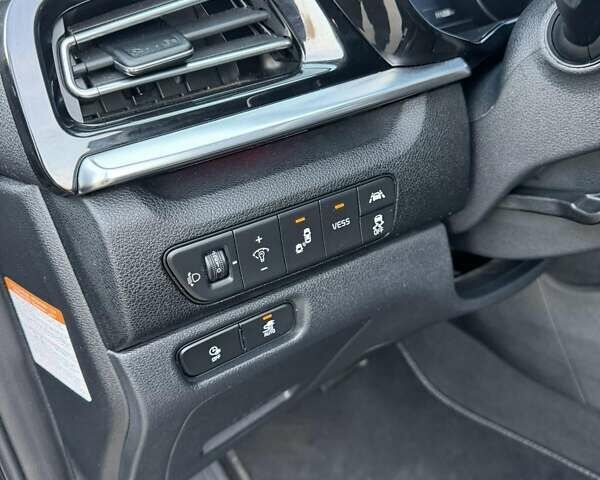 Черный Киа Niro, объемом двигателя 0 л и пробегом 111 тыс. км за 18900 $, фото 24 на Automoto.ua