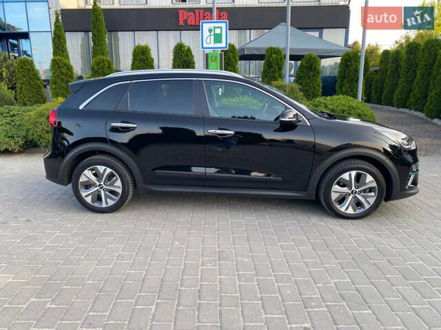 Черный Киа Niro, объемом двигателя 0 л и пробегом 152 тыс. км за 19200 $, фото 9 на Automoto.ua