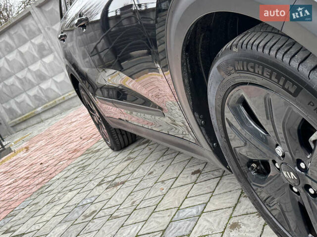 Чорний Кіа Niro, об'ємом двигуна 0 л та пробігом 109 тис. км за 17499 $, фото 40 на Automoto.ua