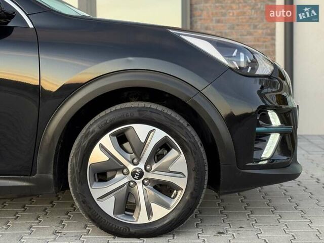Черный Киа Niro, объемом двигателя 0 л и пробегом 110 тыс. км за 17999 $, фото 32 на Automoto.ua