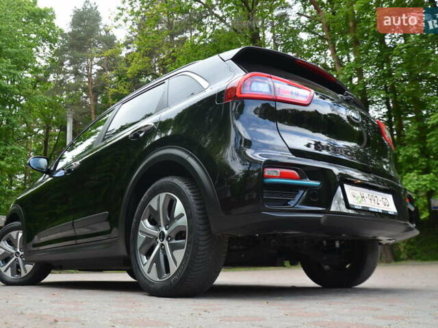 Черный Киа Niro, объемом двигателя 0 л и пробегом 76 тыс. км за 17550 $, фото 29 на Automoto.ua