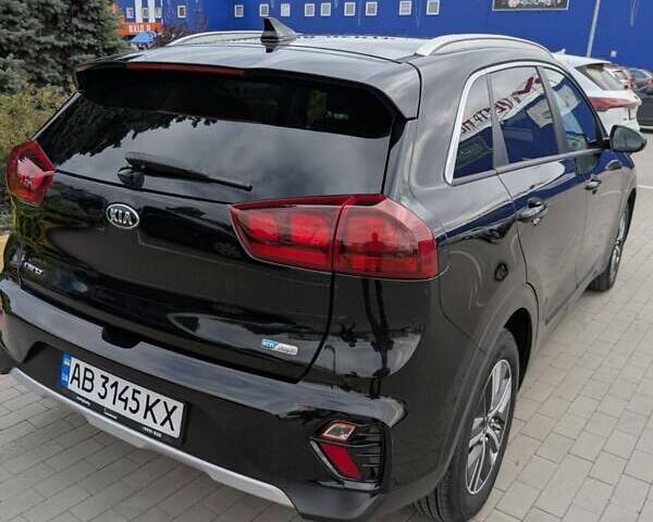 Черный Киа Niro, объемом двигателя 1.58 л и пробегом 33 тыс. км за 22600 $, фото 19 на Automoto.ua