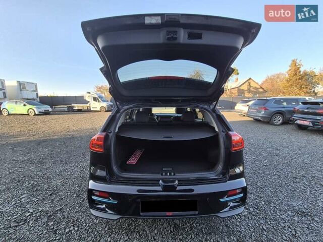 Черный Киа Niro, объемом двигателя 0 л и пробегом 132 тыс. км за 19449 $, фото 19 на Automoto.ua