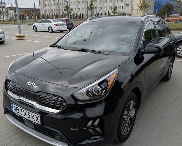 Черный Киа Niro, объемом двигателя 1.58 л и пробегом 33 тыс. км за 22600 $, фото 1 на Automoto.ua