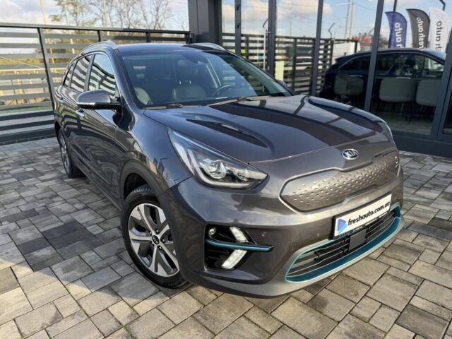 Черный Киа Niro, объемом двигателя 0 л и пробегом 142 тыс. км за 18900 $, фото 2 на Automoto.ua