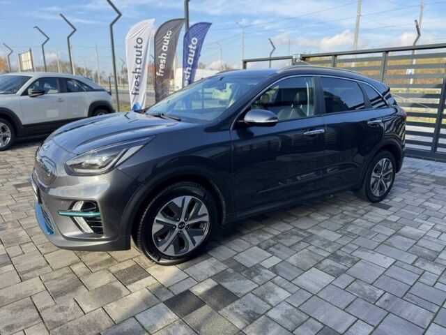 Черный Киа Niro, объемом двигателя 0 л и пробегом 142 тыс. км за 18900 $, фото 7 на Automoto.ua