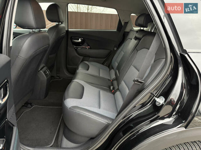 Черный Киа Niro, объемом двигателя 0 л и пробегом 61 тыс. км за 19300 $, фото 27 на Automoto.ua