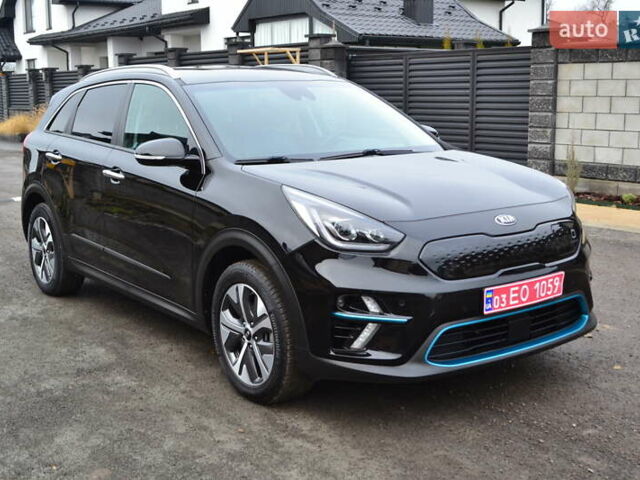 Чорний Кіа Niro, об'ємом двигуна 0 л та пробігом 169 тис. км за 18450 $, фото 9 на Automoto.ua