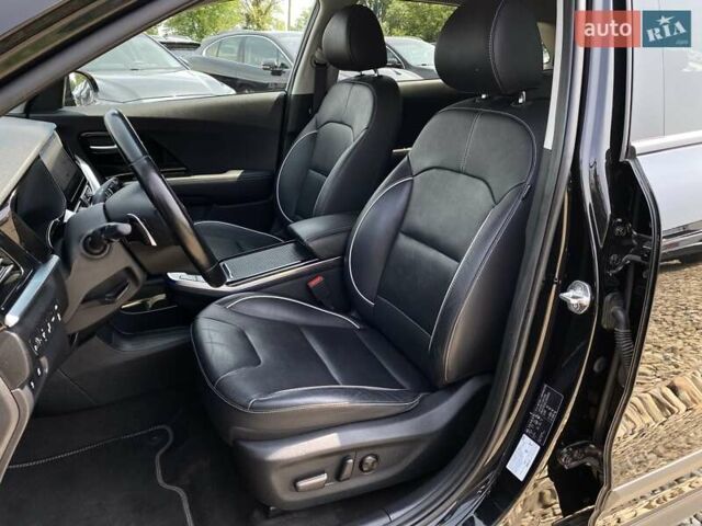 Черный Киа Niro, объемом двигателя 0 л и пробегом 115 тыс. км за 21300 $, фото 24 на Automoto.ua