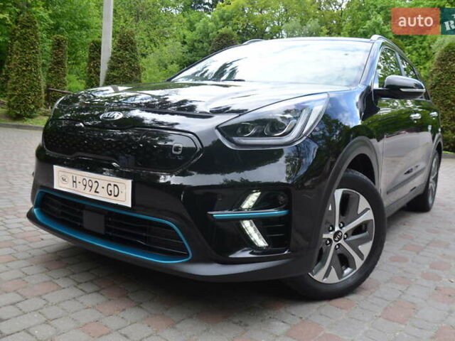 Черный Киа Niro, объемом двигателя 0 л и пробегом 76 тыс. км за 17550 $, фото 4 на Automoto.ua