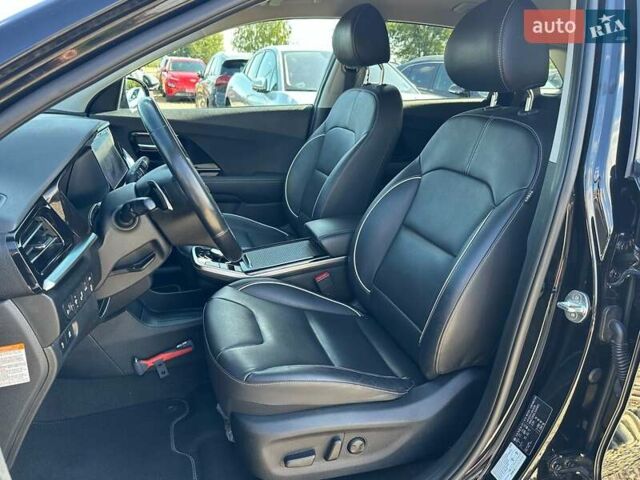 Черный Киа Niro, объемом двигателя 0 л и пробегом 80 тыс. км за 23400 $, фото 2 на Automoto.ua
