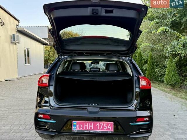 Черный Киа Niro, объемом двигателя 0 л и пробегом 128 тыс. км за 16800 $, фото 90 на Automoto.ua