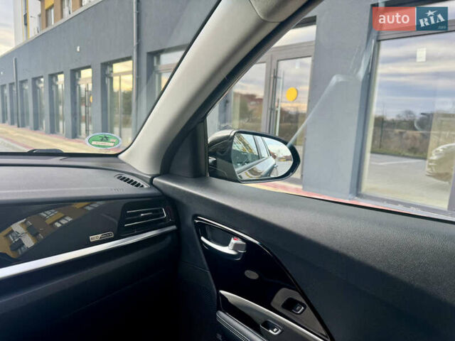 Черный Киа Niro, объемом двигателя 0 л и пробегом 128 тыс. км за 19600 $, фото 50 на Automoto.ua