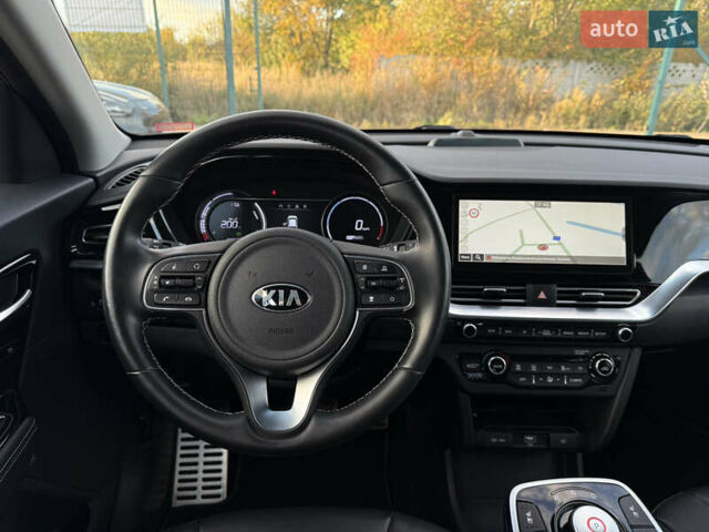 Черный Киа Niro, объемом двигателя 0 л и пробегом 88 тыс. км за 23900 $, фото 49 на Automoto.ua