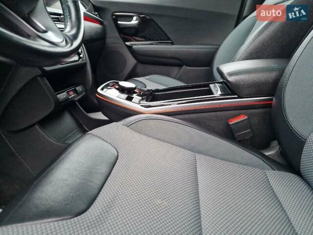 Черный Киа Niro, объемом двигателя 0 л и пробегом 65 тыс. км за 20800 $, фото 23 на Automoto.ua