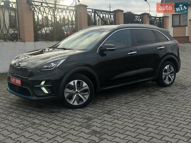 Черный Киа Niro, объемом двигателя 0 л и пробегом 117 тыс. км за 18870 $, фото 66 на Automoto.ua
