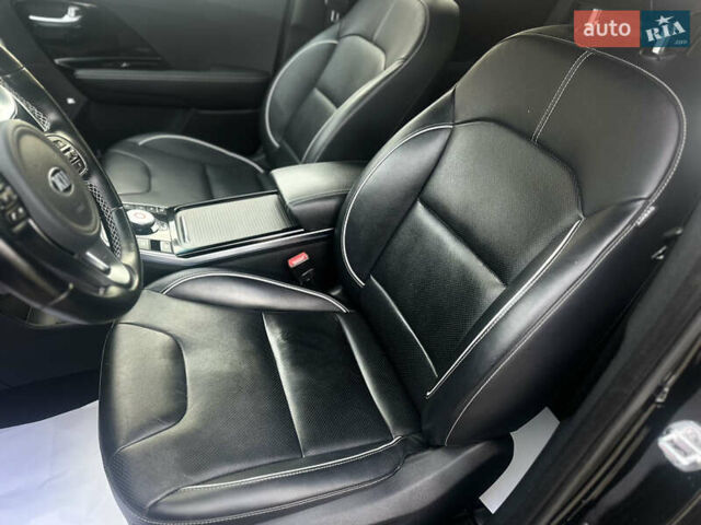 Черный Киа Niro, объемом двигателя 0 л и пробегом 117 тыс. км за 18870 $, фото 25 на Automoto.ua