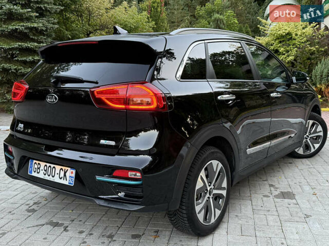 Чорний Кіа Niro, об'ємом двигуна 0 л та пробігом 123 тис. км за 17899 $, фото 26 на Automoto.ua
