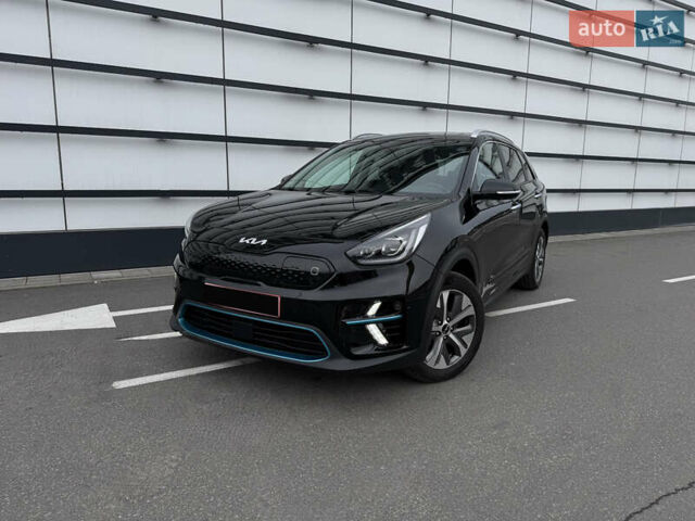 Черный Киа Niro, объемом двигателя 0 л и пробегом 137 тыс. км за 19200 $, фото 1 на Automoto.ua