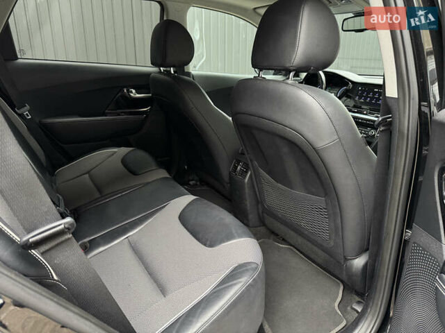 Черный Киа Niro, объемом двигателя 0 л и пробегом 137 тыс. км за 19200 $, фото 37 на Automoto.ua