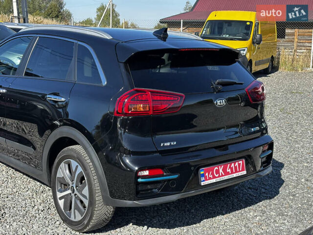 Черный Киа Niro, объемом двигателя 0 л и пробегом 59 тыс. км за 23900 $, фото 6 на Automoto.ua