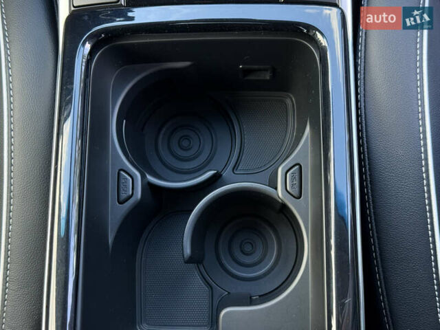 Черный Киа Niro, объемом двигателя 0 л и пробегом 82 тыс. км за 19300 $, фото 108 на Automoto.ua