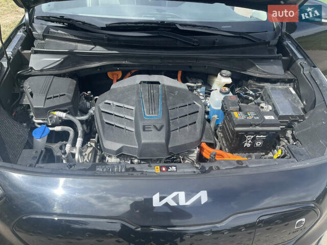 Чорний Кіа Niro, об'ємом двигуна 0 л та пробігом 12 тис. км за 19900 $, фото 7 на Automoto.ua