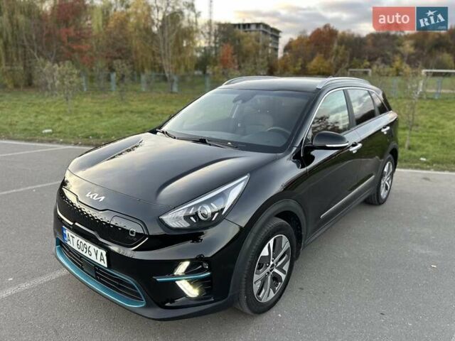 Черный Киа Niro, объемом двигателя 0 л и пробегом 121 тыс. км за 18999 $, фото 1 на Automoto.ua