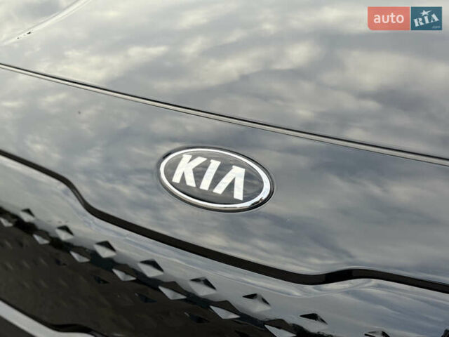 Черный Киа Niro, объемом двигателя 0 л и пробегом 80 тыс. км за 21850 $, фото 10 на Automoto.ua