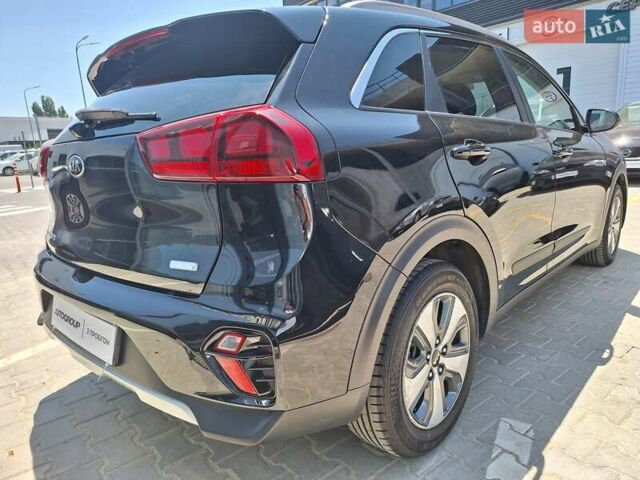 Черный Киа Niro, объемом двигателя 1.58 л и пробегом 112 тыс. км за 19700 $, фото 5 на Automoto.ua