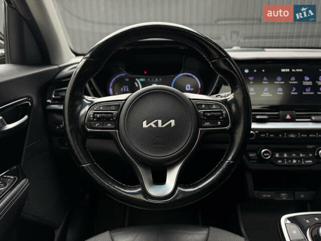 Черный Киа Niro, объемом двигателя 0 л и пробегом 137 тыс. км за 19200 $, фото 29 на Automoto.ua