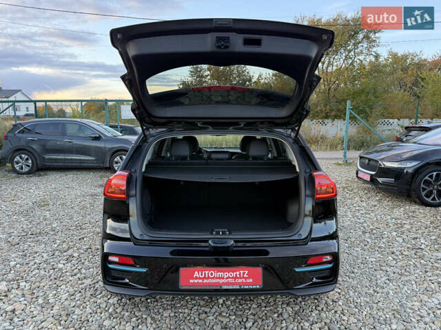 Черный Киа Niro, объемом двигателя 0 л и пробегом 88 тыс. км за 23900 $, фото 101 на Automoto.ua