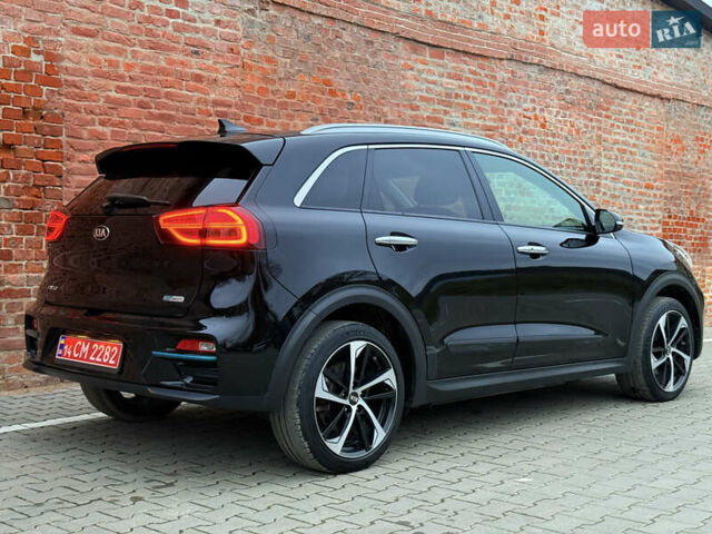 Чорний Кіа Niro, об'ємом двигуна 0 л та пробігом 138 тис. км за 19750 $, фото 13 на Automoto.ua