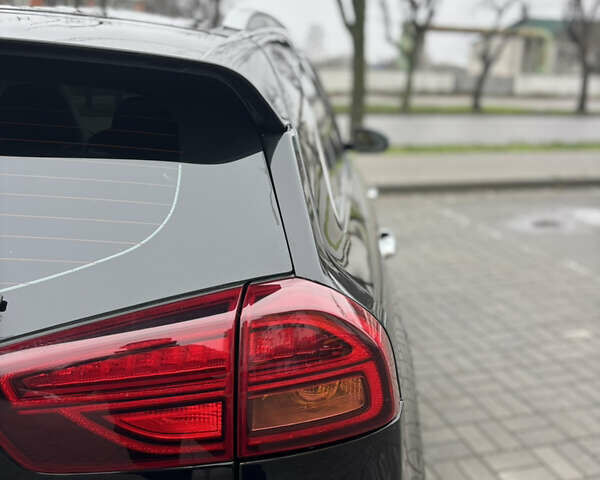 Чорний Кіа Niro, об'ємом двигуна 0 л та пробігом 93 тис. км за 18900 $, фото 11 на Automoto.ua