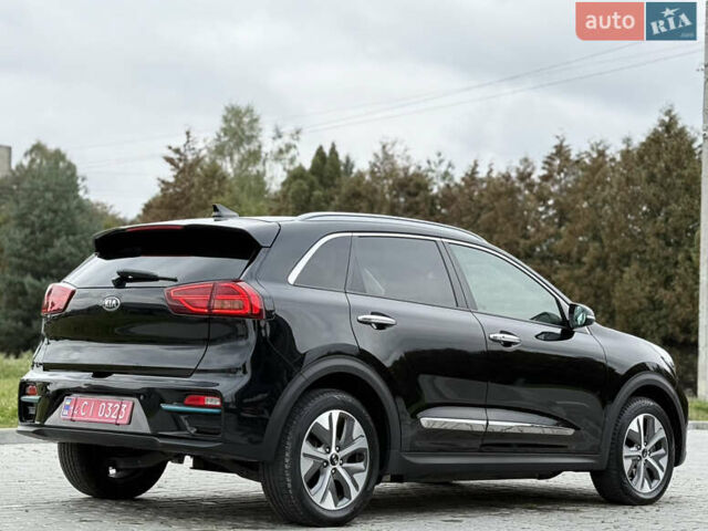 Черный Киа Niro, объемом двигателя 0 л и пробегом 80 тыс. км за 19650 $, фото 161 на Automoto.ua